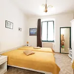 Apartamento Poluotok