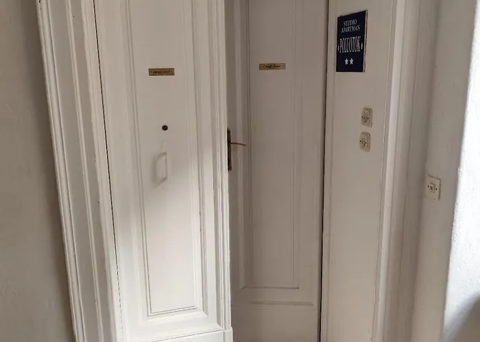 Poluotok Apartman Zára